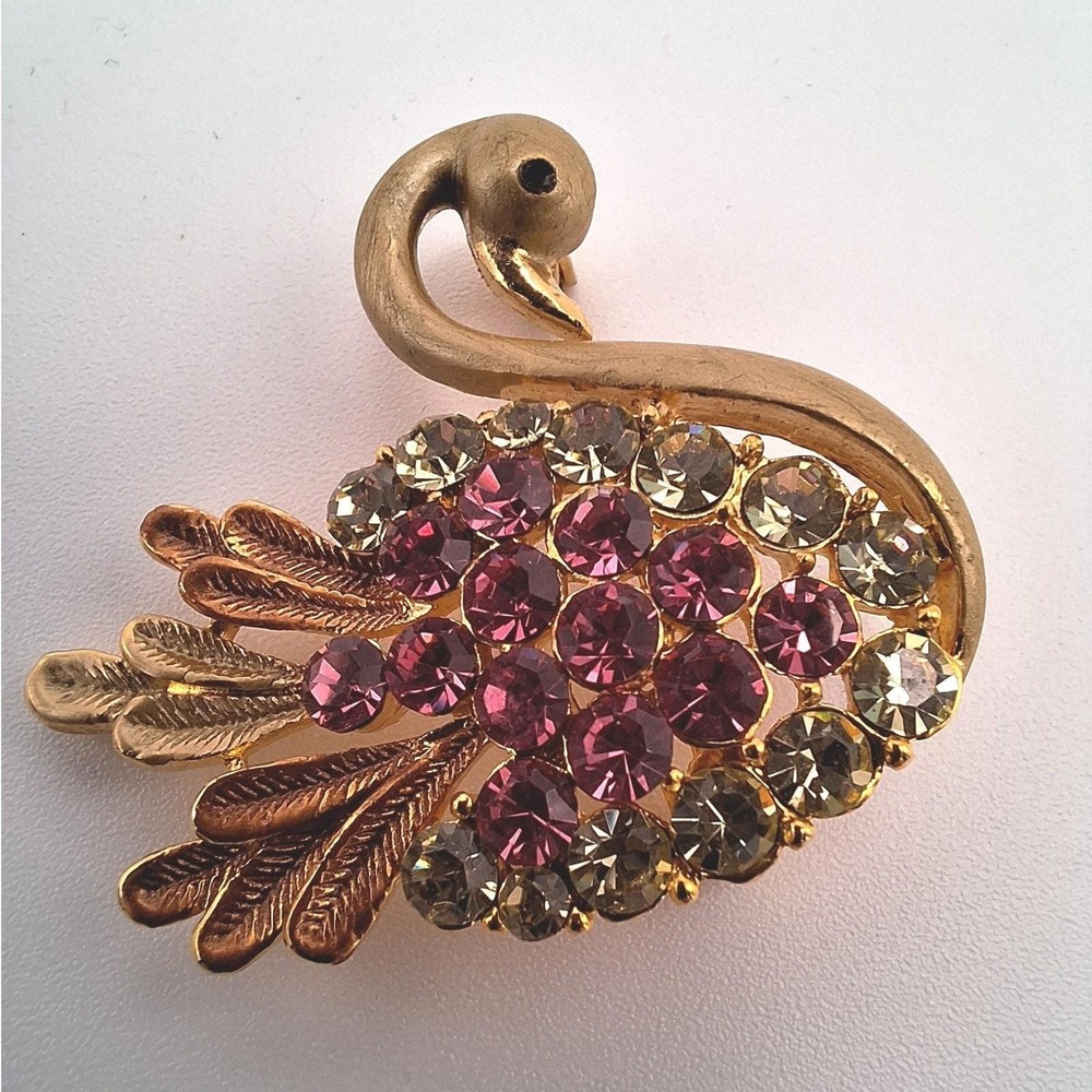 Vintage swan brooch critters pink purple champagne rhinestones gold tone